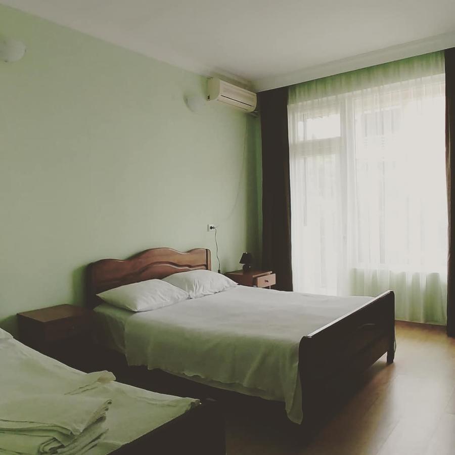 Green Hotel Kvariati Luaran gambar